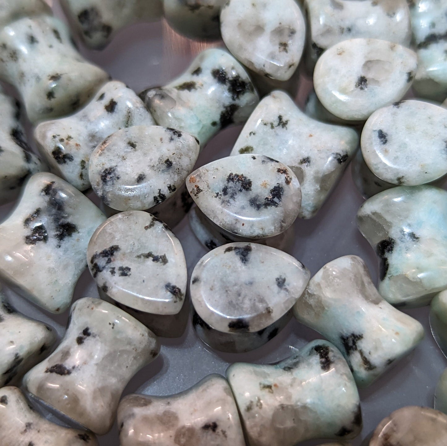 Teardrop Sesame Quartz Stone Plugs