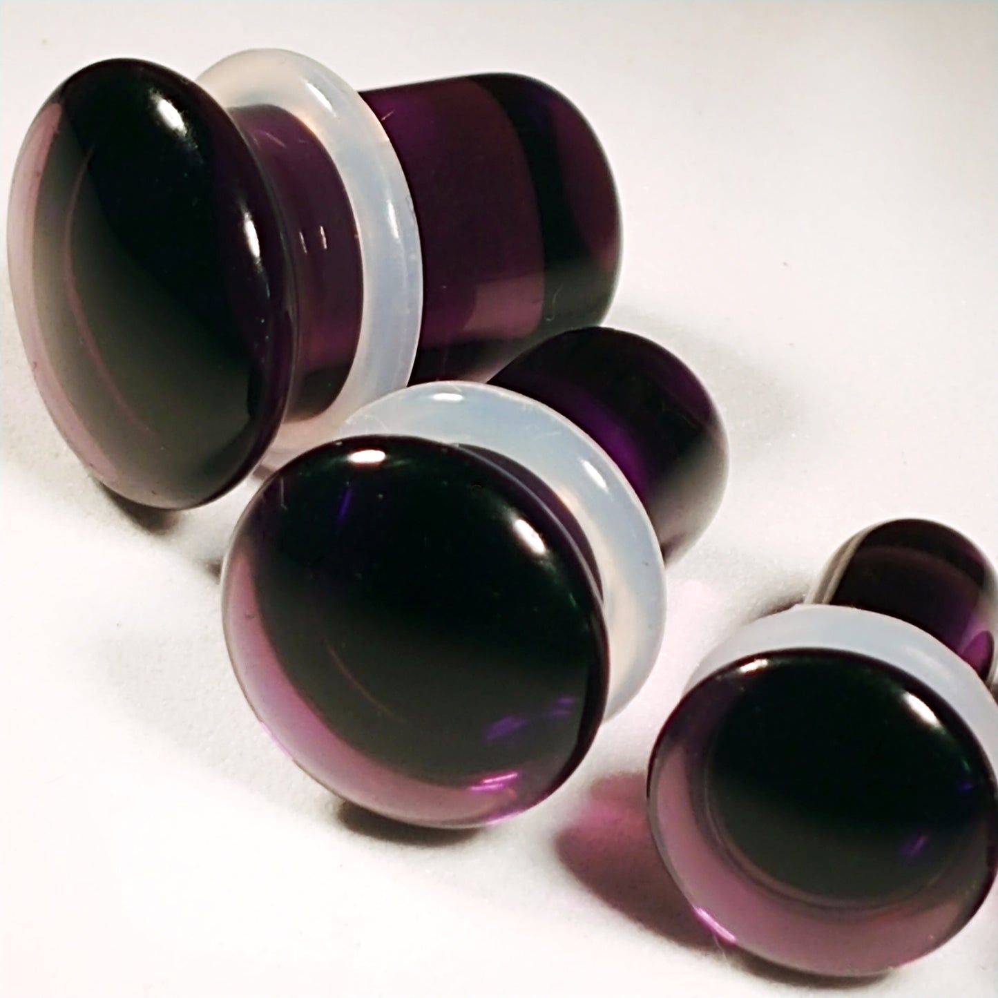 Dark Purple Single Flare Glass Plugs