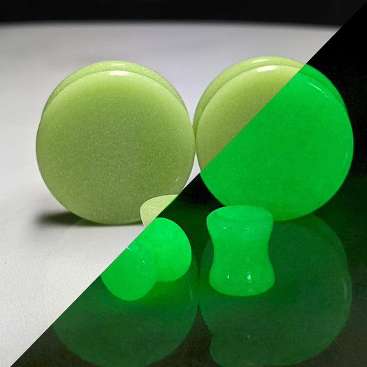 Classic Double Flare Glow Glass Plugs