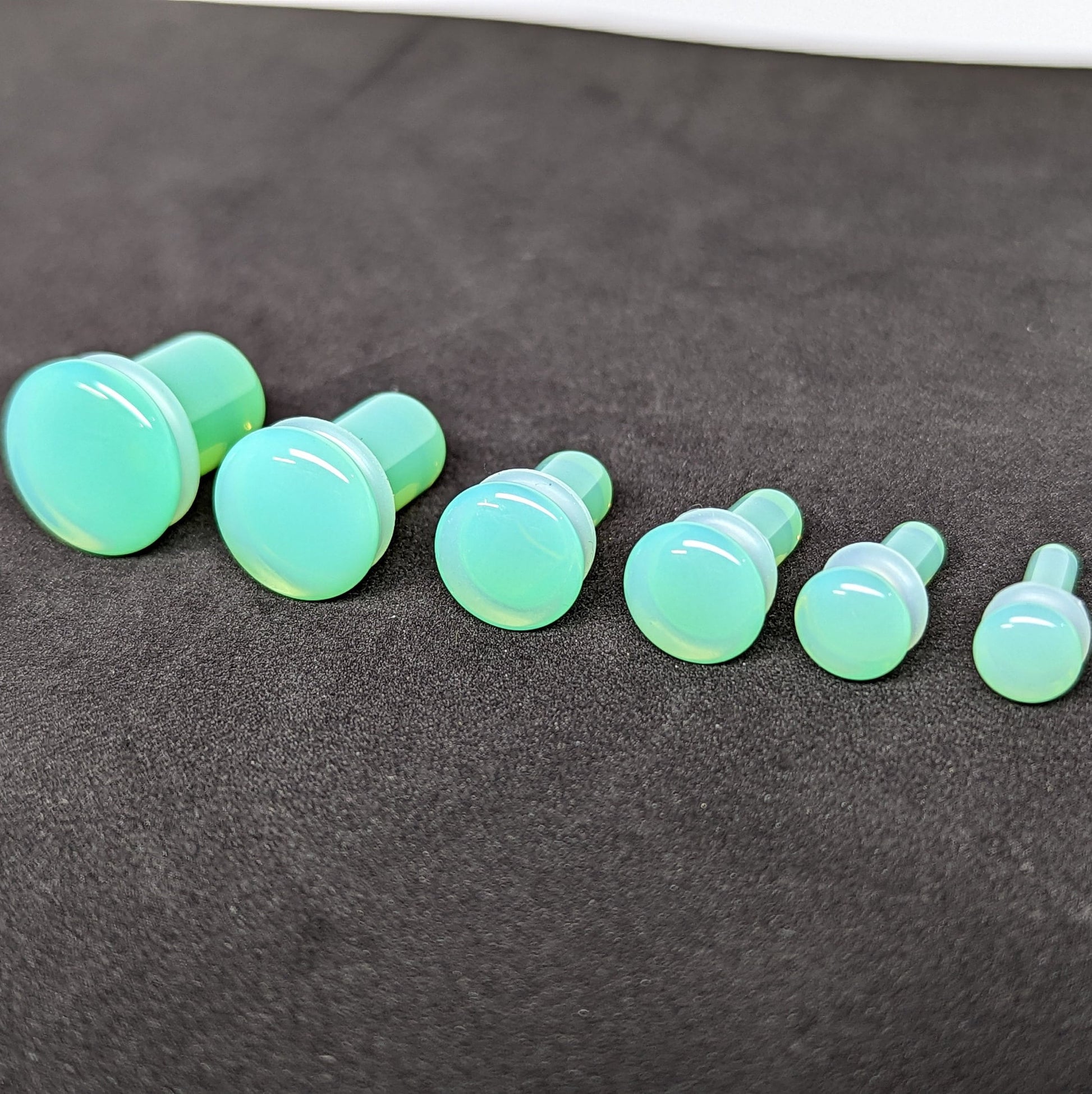 Light Green Glass Single Flare Plugs