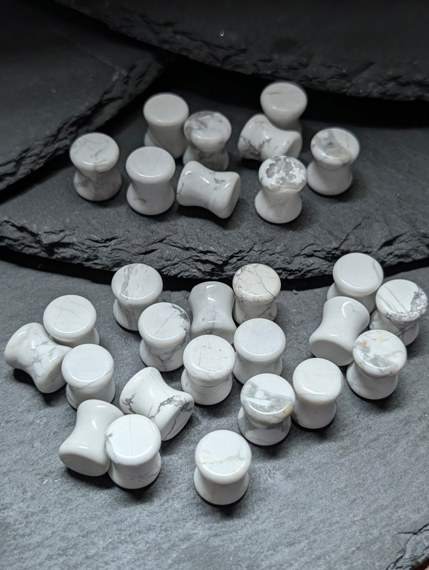Classic Double Flare Howlite Stone Plugs