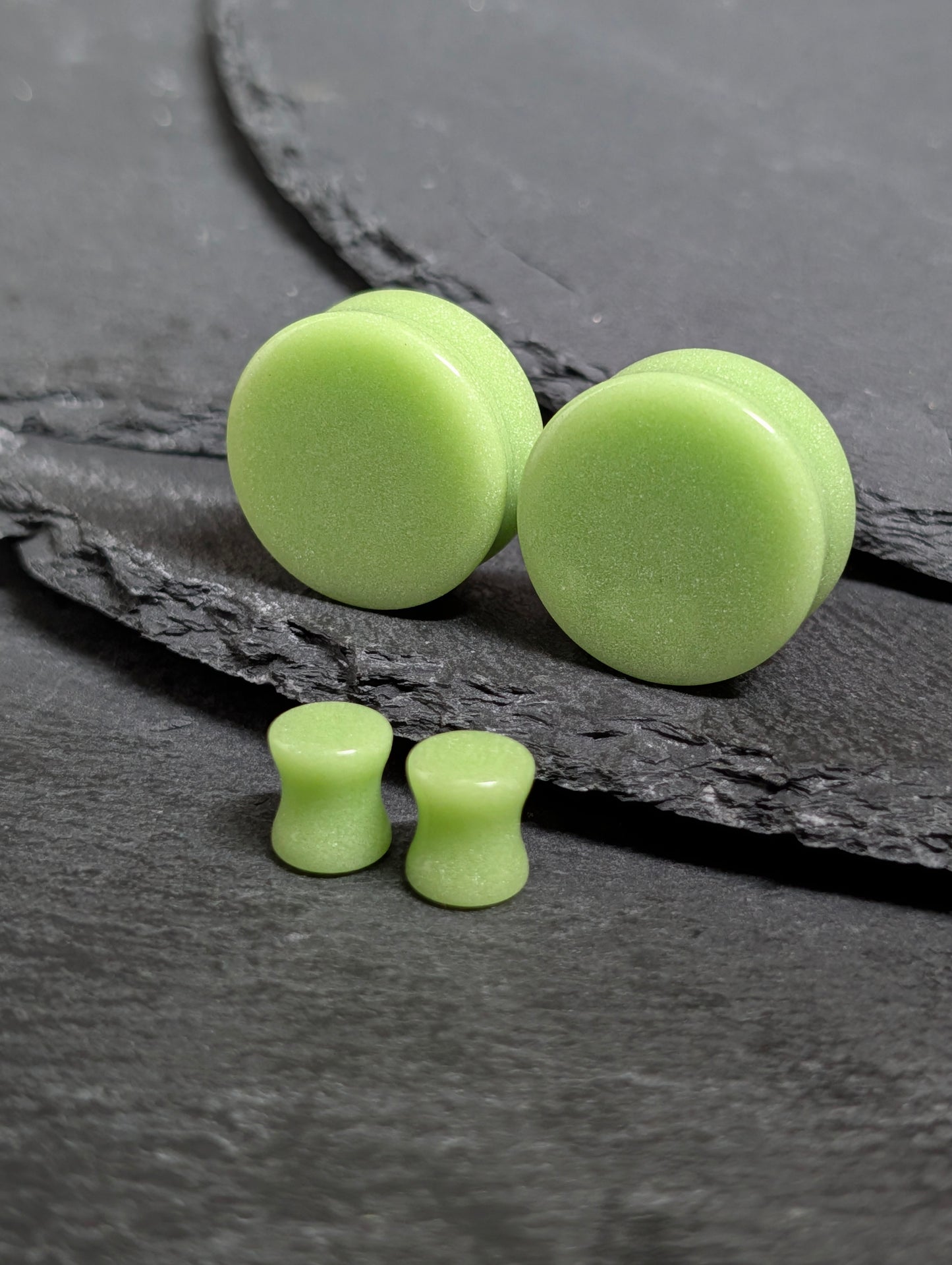 Concave Glow Glass Plugs