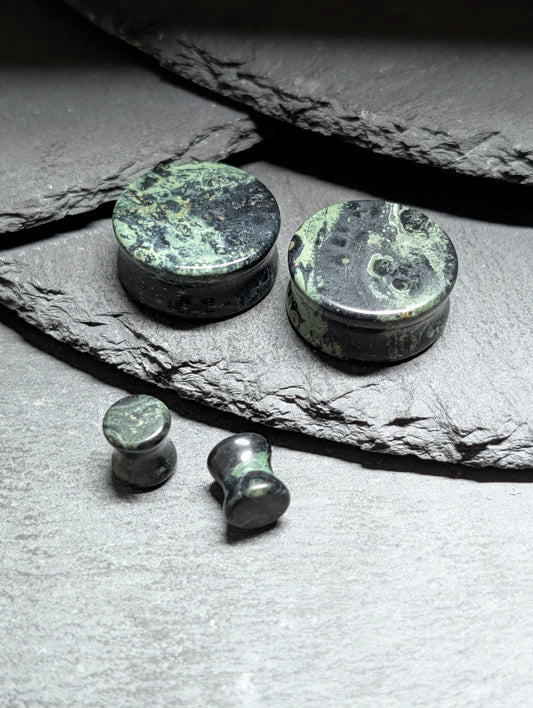 Classic Double Flare Green Eye Jasper Stone Plugs