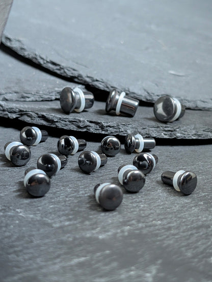 Hematite Single Flare Stone Plugs