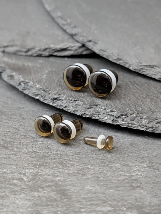 Brown Glass Single Flare Plugs